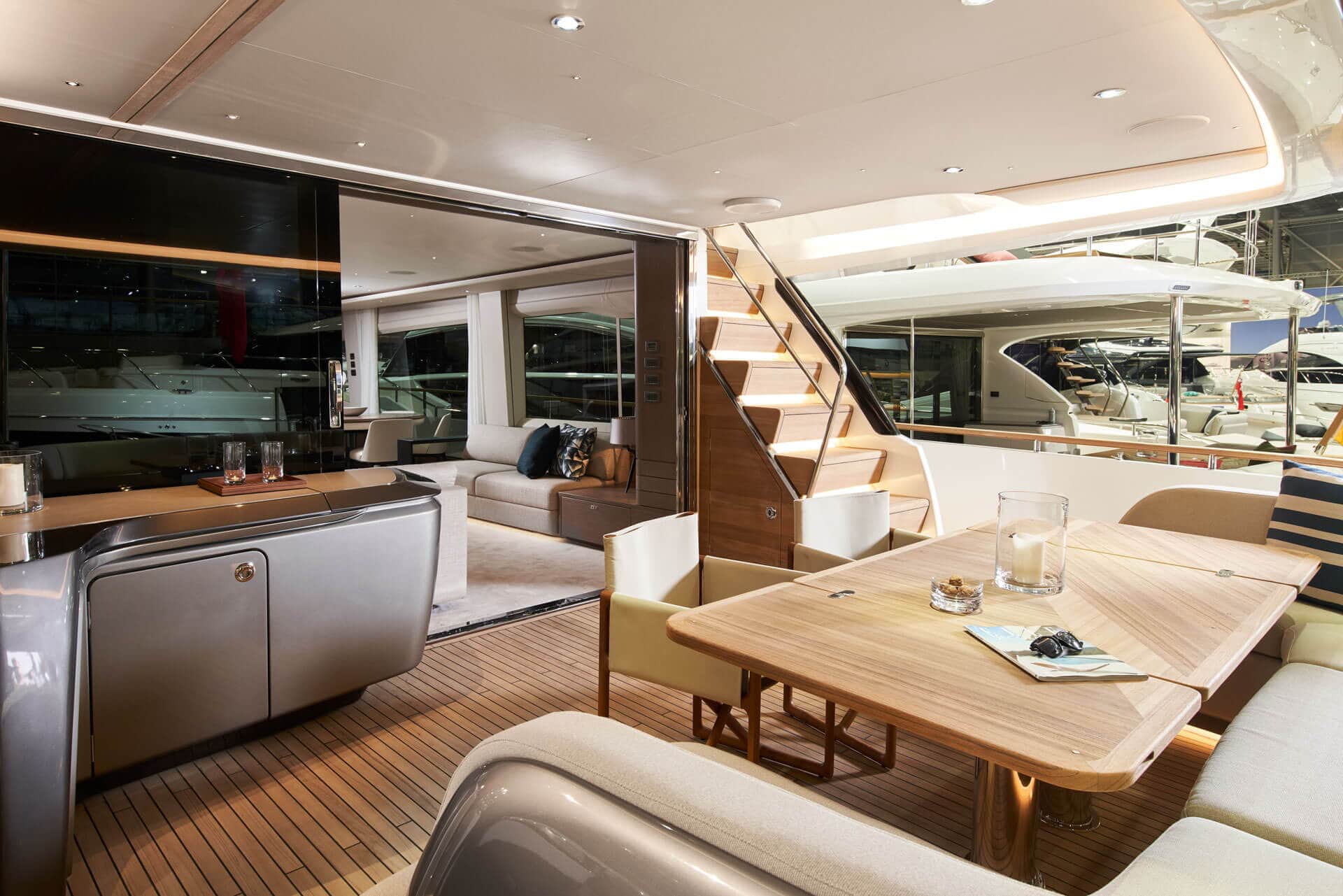 Princess Y85 – Yacht - Princess Yachts Austria
