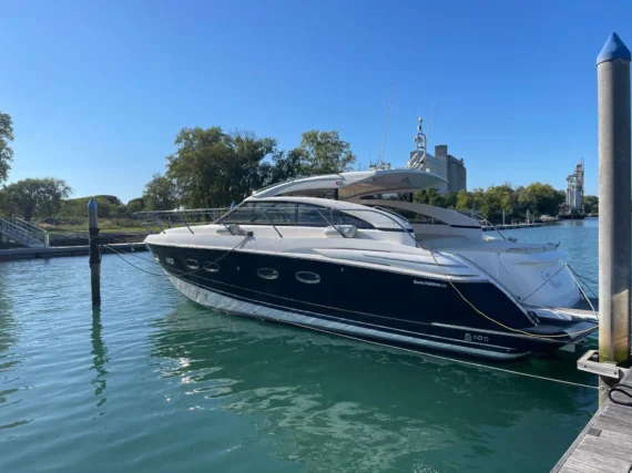 "Princess_Yachts_Austria-Princess_V42_2012-01"