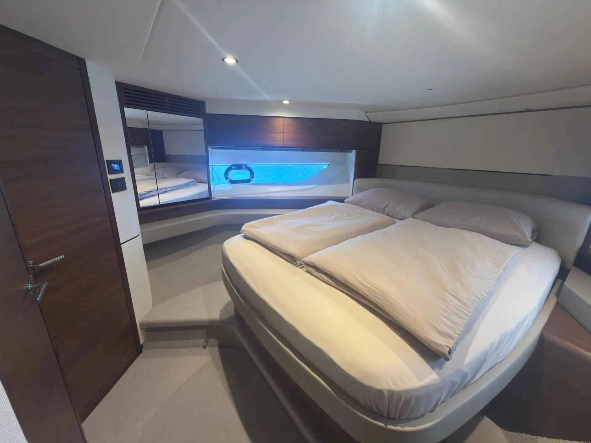 30_Avcon_Yacht_F55_202_Vip_Cabin_Double_Bed