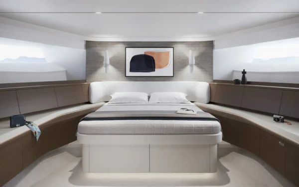 y95-interior-forward-cabin-walnut-satin